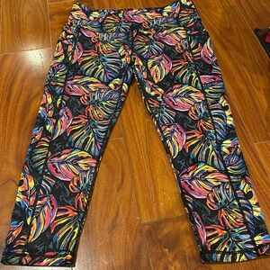 *Sold* CVG capri leggings